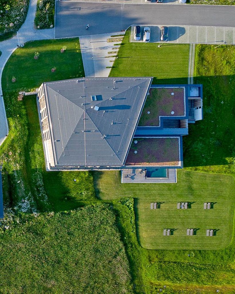 Anreise, Parken & E-Mobilität