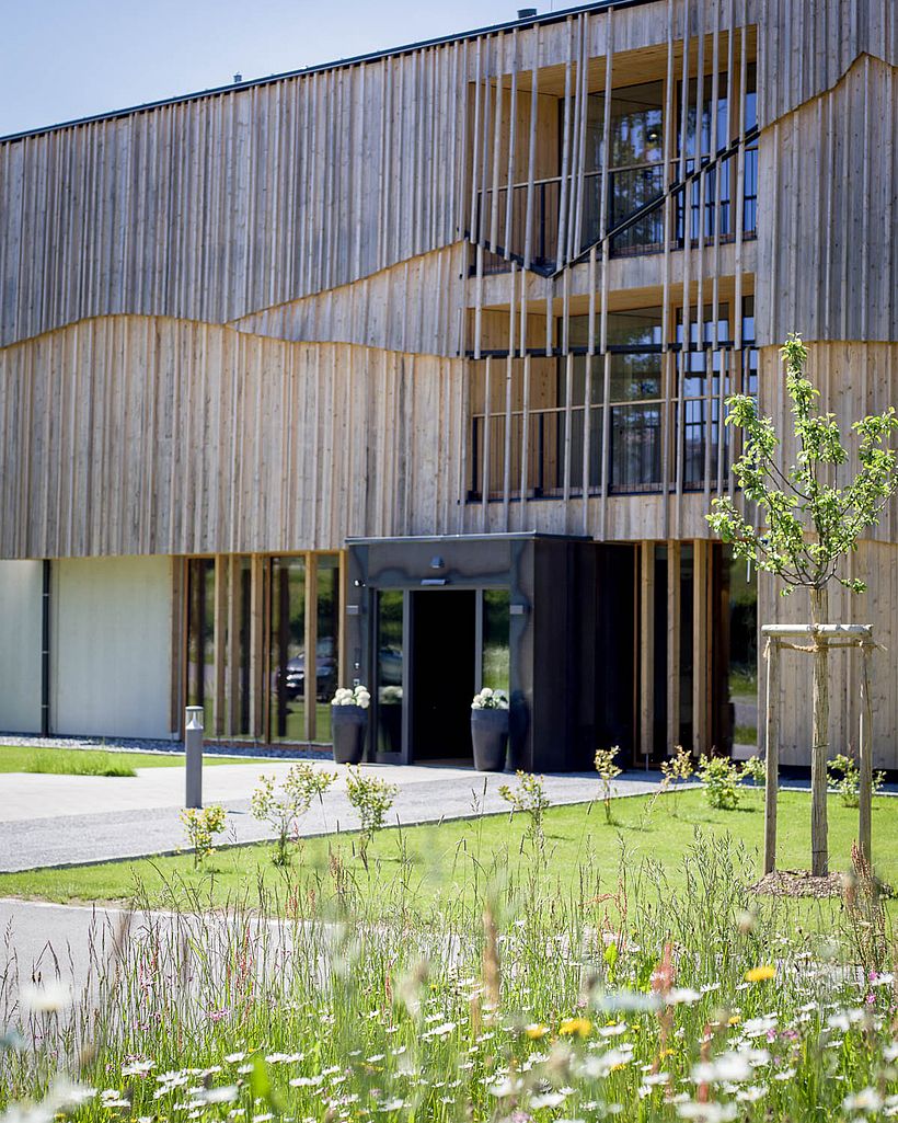 Anreise, Parken & E-Mobilität