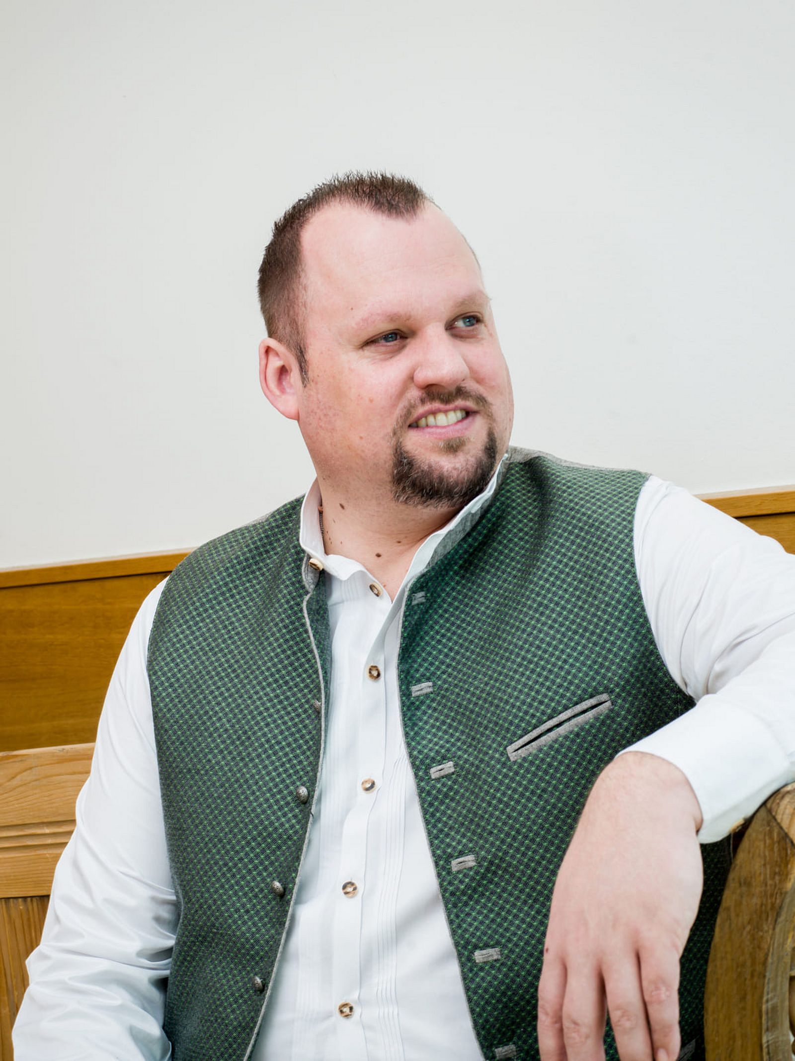 Gastgeber Roland, ein Mann für alle Fälle